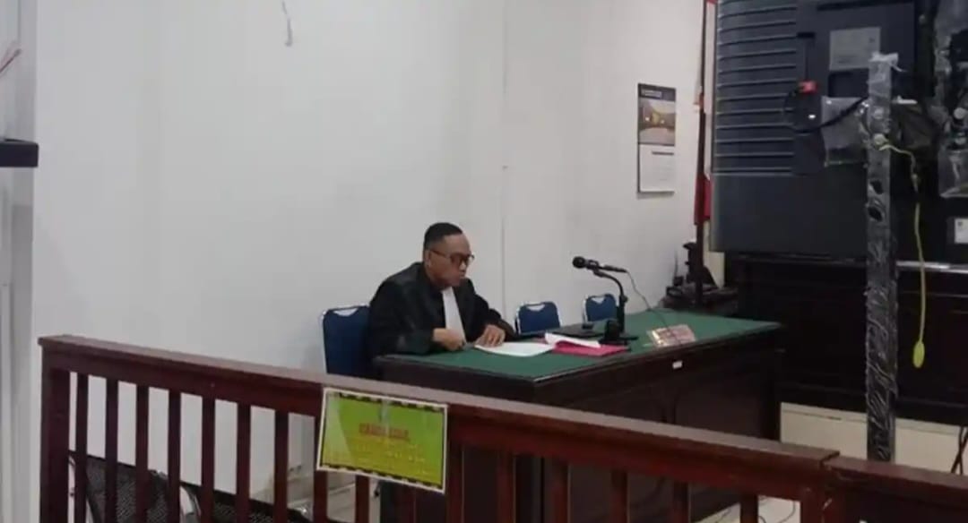 Jaksa Tak Bergeming: Nasib Hellyana Terhimpit di Ujung Palu Hakim