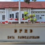 Kantor-DPRD-Kota-Pangkalpinang-ni